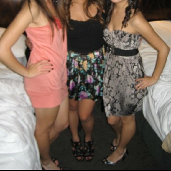 🐍 Snakeskin Sweetheart Dress - Picture 4 of 5